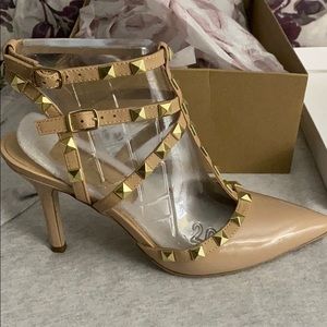 NWT in box cute Jessica Simpson nude heel